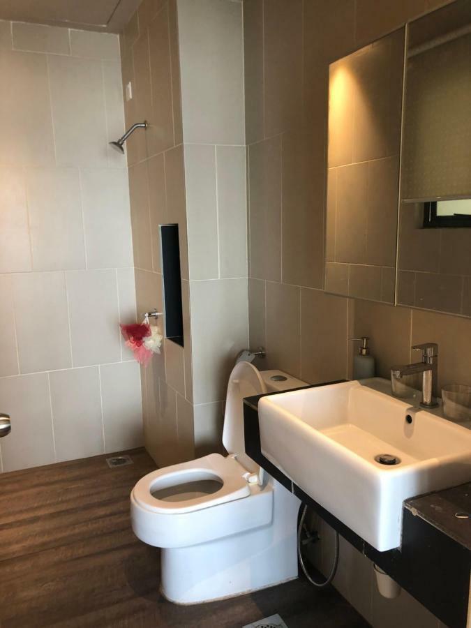 Swiss Garden Residence Pool Sea View Beach Resort Luxury Apartment & Family Suite Куантан Екстериор снимка