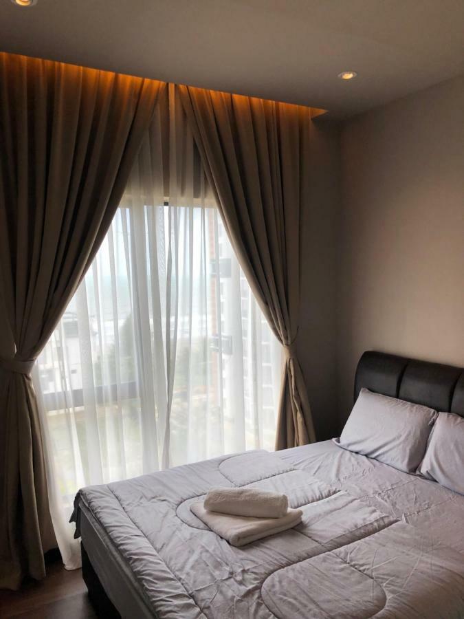 Swiss Garden Residence Pool Sea View Beach Resort Luxury Apartment & Family Suite Куантан Екстериор снимка