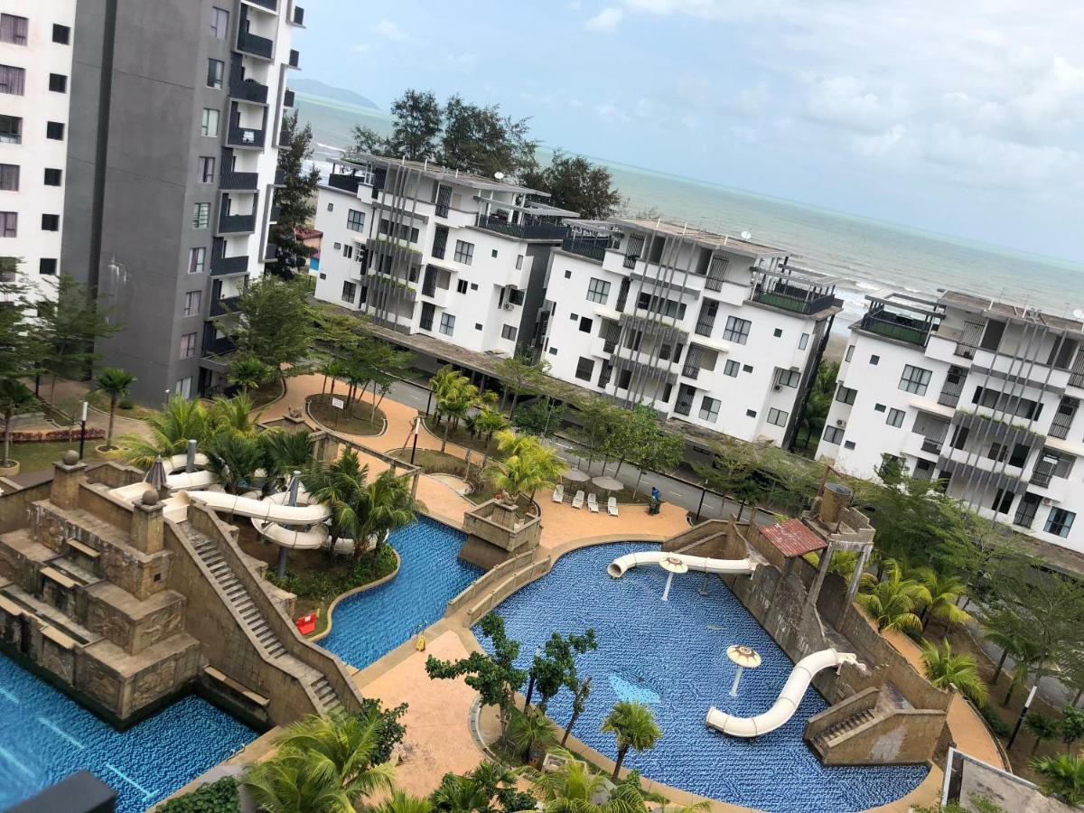 Swiss Garden Residence Pool Sea View Beach Resort Luxury Apartment & Family Suite Куантан Екстериор снимка